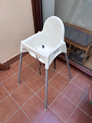 Trona IKEA blanca