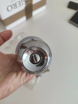 Cerradura de puerta con pomo