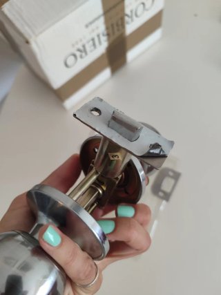 Cerradura de puerta con pomo