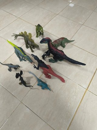 Lote 9 dinosaurios de la película Jurassic World