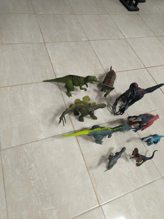 Lote 9 dinosaurios de la película Jurassic World