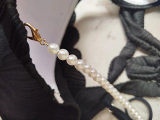 Bikini negro con perlas