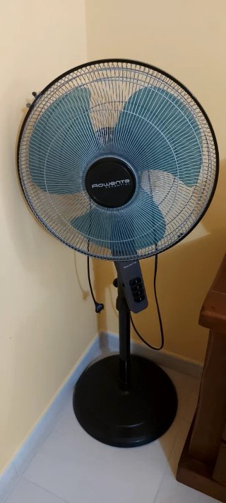 Ventilador Rowenta 3 Velocidades Negro/Azul