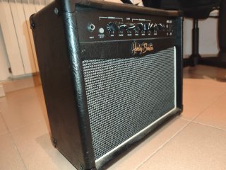 Amplificador Guitarra Harley Benton HB-20R