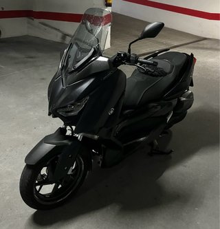 Yamaha X Max 300 Iron Max Negra