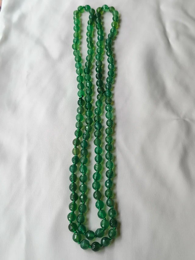 Collar de tres capas verde