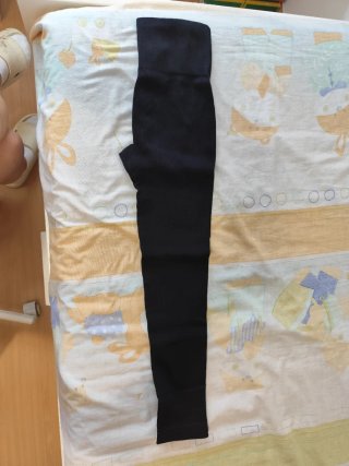 LEGGINGS / MALLAS NEGRAS ACANALADAS