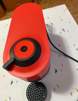 Cafetera Nespresso Vertuo Pop Roja