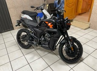 Zontes GK 125 Negra Naranja Manual