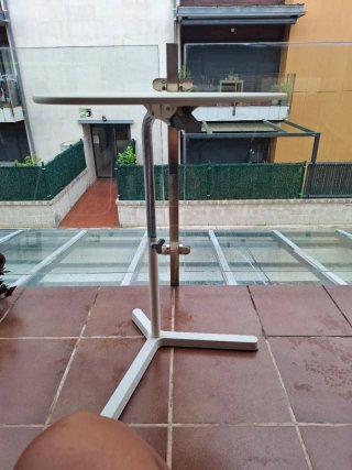 Mesa auxiliar Dave
