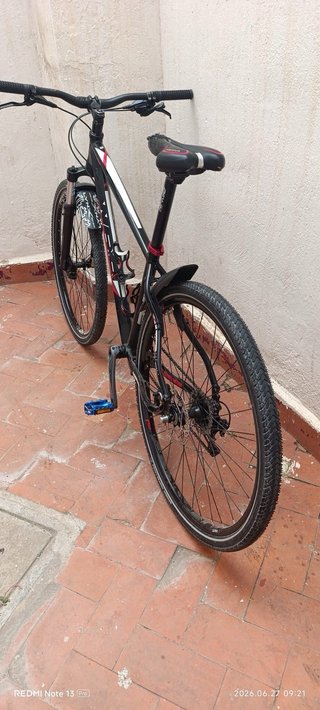 Bicicleta de Montaña Negra