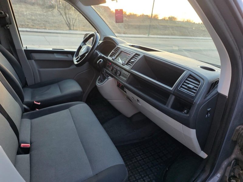 Volkswagen Caravelle 2017, foto 12