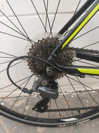 Bicicleta de carretera Giant Contend