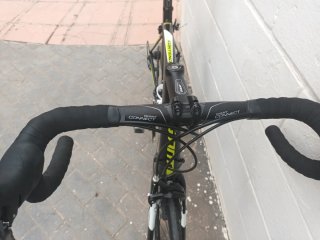 Bicicleta de carretera Giant Contend