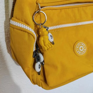 Bolso bandolera Kipling amarillo, nuevo