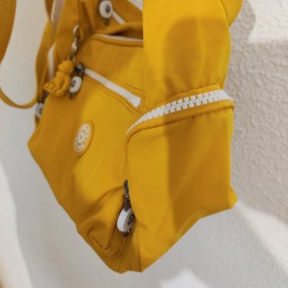 Bolso bandolera Kipling amarillo, nuevo