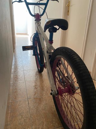 Bicicleta BMX GT Slammer