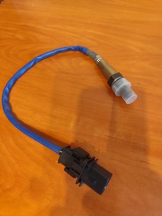Sensor de oxígeno con cable y conector