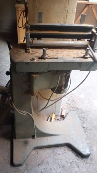 Máquina carpintería cola de milano