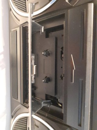 Radio Cassette Philips D8040