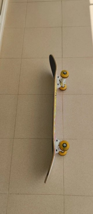 SKATEBOARDS NOMAD 75" NEGOCIABLE!