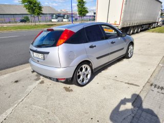 Ford Focus 2000