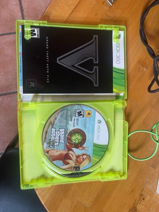 Xbox Series S + 2 Controller + Cuffie + 2 Giochi