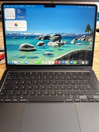 MacBook Air M4 256 GB IMPECABLE Batería 100%