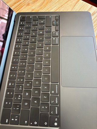 MacBook Air M4 256 GB IMPECABLE Batería 100%