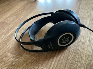 Cascos AKG K99