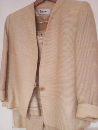 Traje chaqueta SANGAPHER beige/dorado