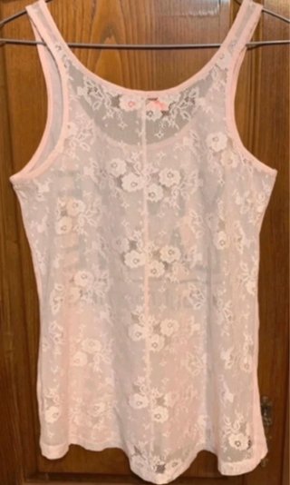 Top Bershka rosa com renda atrás Tamanho S