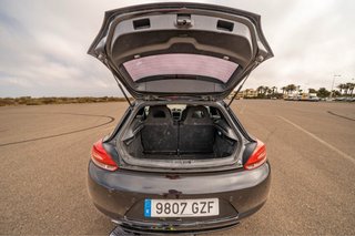 Volkswagen Scirocco 2.0 TDI 140CV Xenón | Pantalla