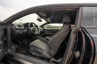 Volkswagen Scirocco 2.0 TDI 140CV Xenón | Pantalla