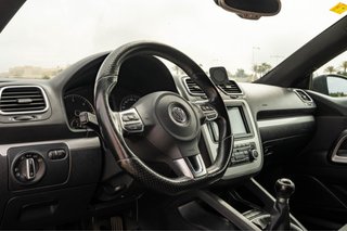Volkswagen Scirocco 2.0 TDI 140CV Xenón | Pantalla
