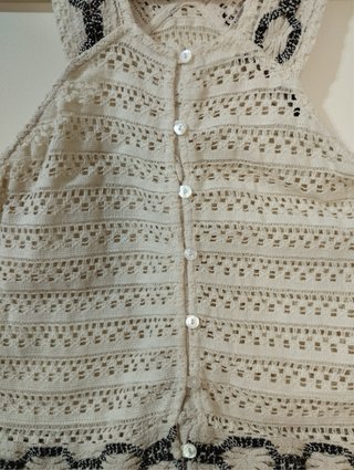Top crochet beige S detalles negro Zara nuevo
