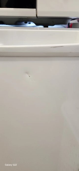 Nevera pequeña y microondas Svan y Nevir
