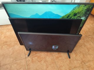 Lote 3 TVs: 1 Smart TV + 2 Normales