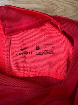 Camiseta Nike S Roja