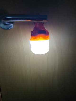 Luz LED portátil nueva a estrenar