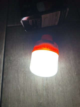 Luz LED portátil nueva a estrenar