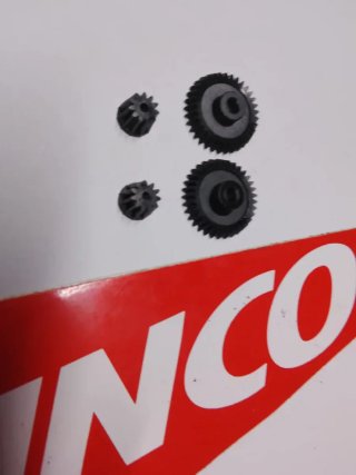 Ninco Lote 2 Piñón y 2 Coronas Ángulo