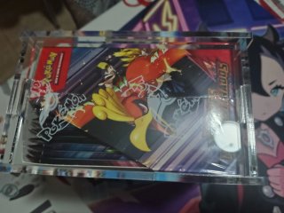 Booster Box Pokémon Rivales Predestinados + Acríli