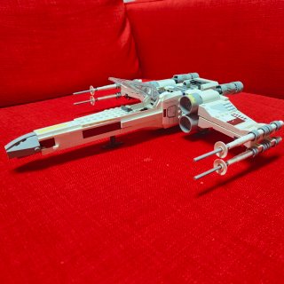 Lego X-Wing Starfighter con figuras Star Wars