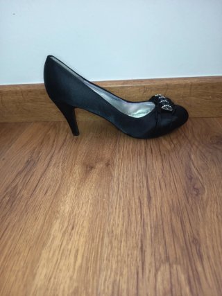 Zapatos de tacón negros Emilia Shoes talla 41