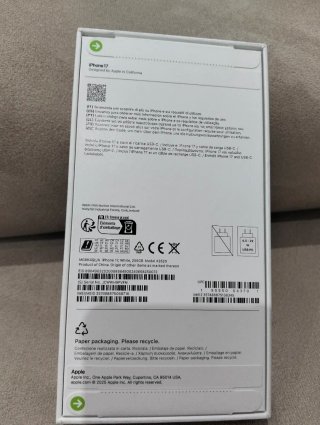 2  iPhone 17 uno blanco y otro azul precio por und