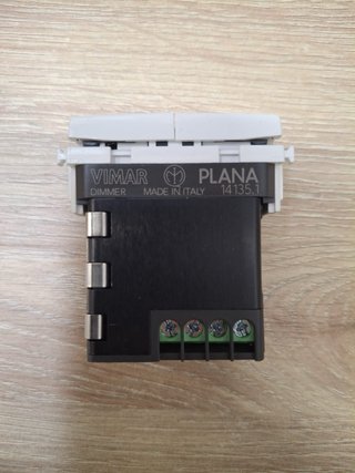 Dimmer Vimar Plana per luci LED