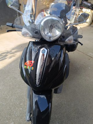 Piaggio Beverly 500 Negra
