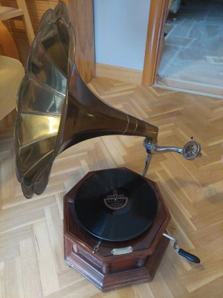Gramófono His Master's Voice