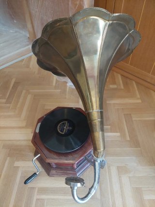 Gramófono His Master's Voice